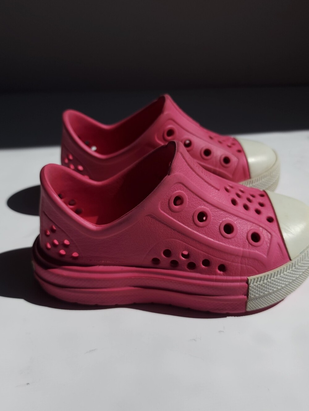 Converse All Star Pink Slip-On Toddler 9 Water Shoes Lightweight Low Top Crocs - Picture 4 of 11